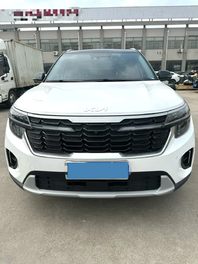 2023 Kia Seltos 1.5L 115HP L4 CVT,autocango,china used car exporter,china ev exporter,chinese used car exporter,chinese used ev exporter