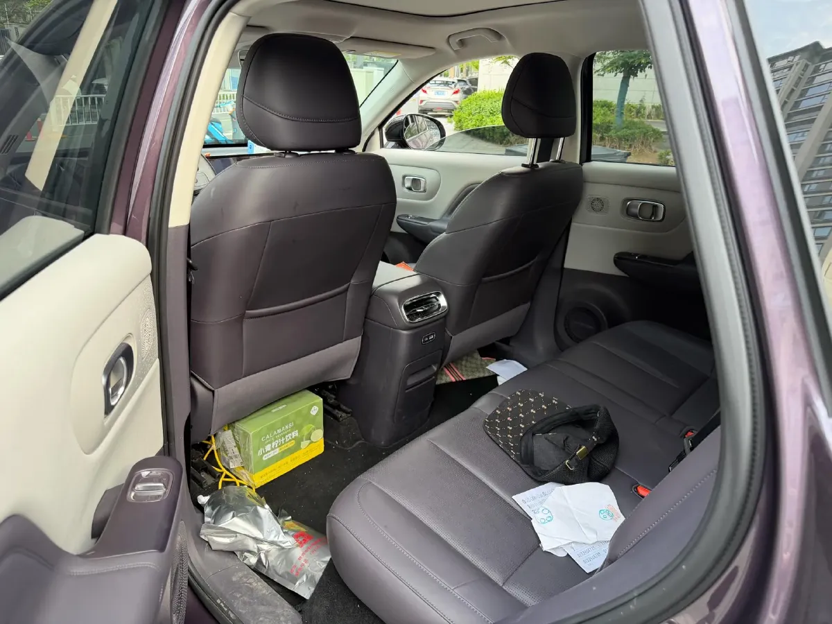 2025 Leapmotor B10 BEV 67.1KWH,autocango,china used car exporter,china ev exporter,chinese used car exporter,chinese used ev exporter