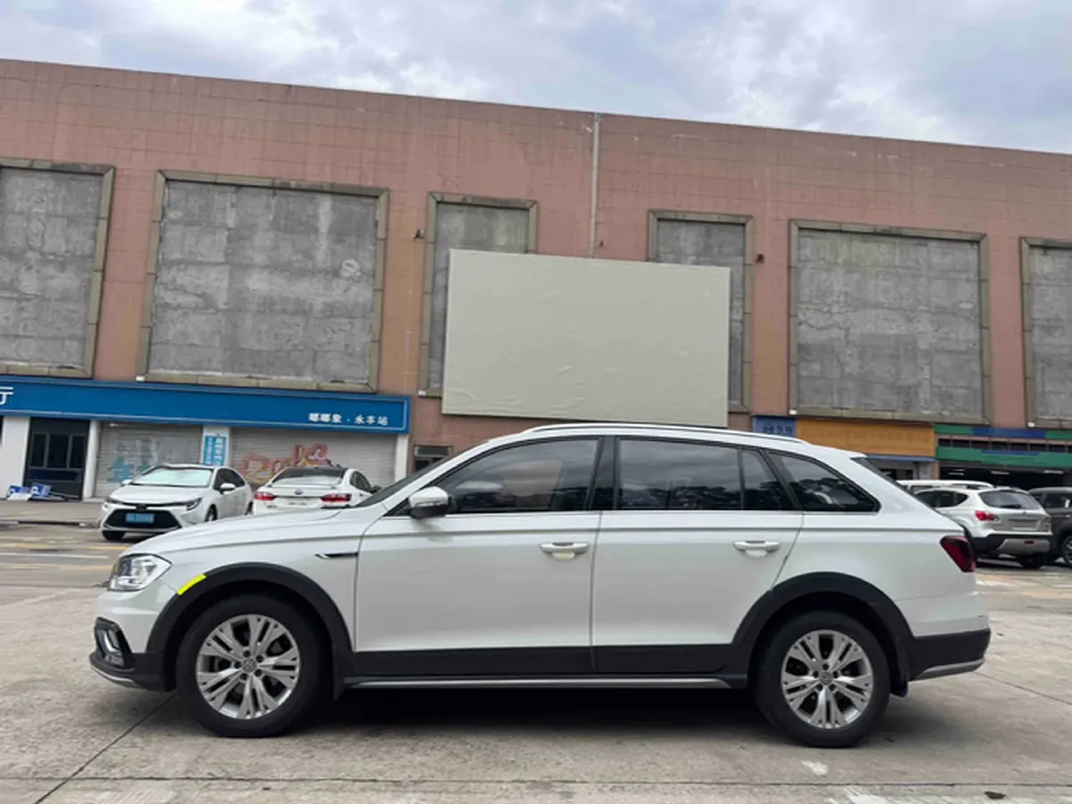2018 Traum SEEK 5 1.5T 156HP L4 6AT,autocango,china used car exporter,china ev exporter,chinese used car exporter,chinese used ev exporter
