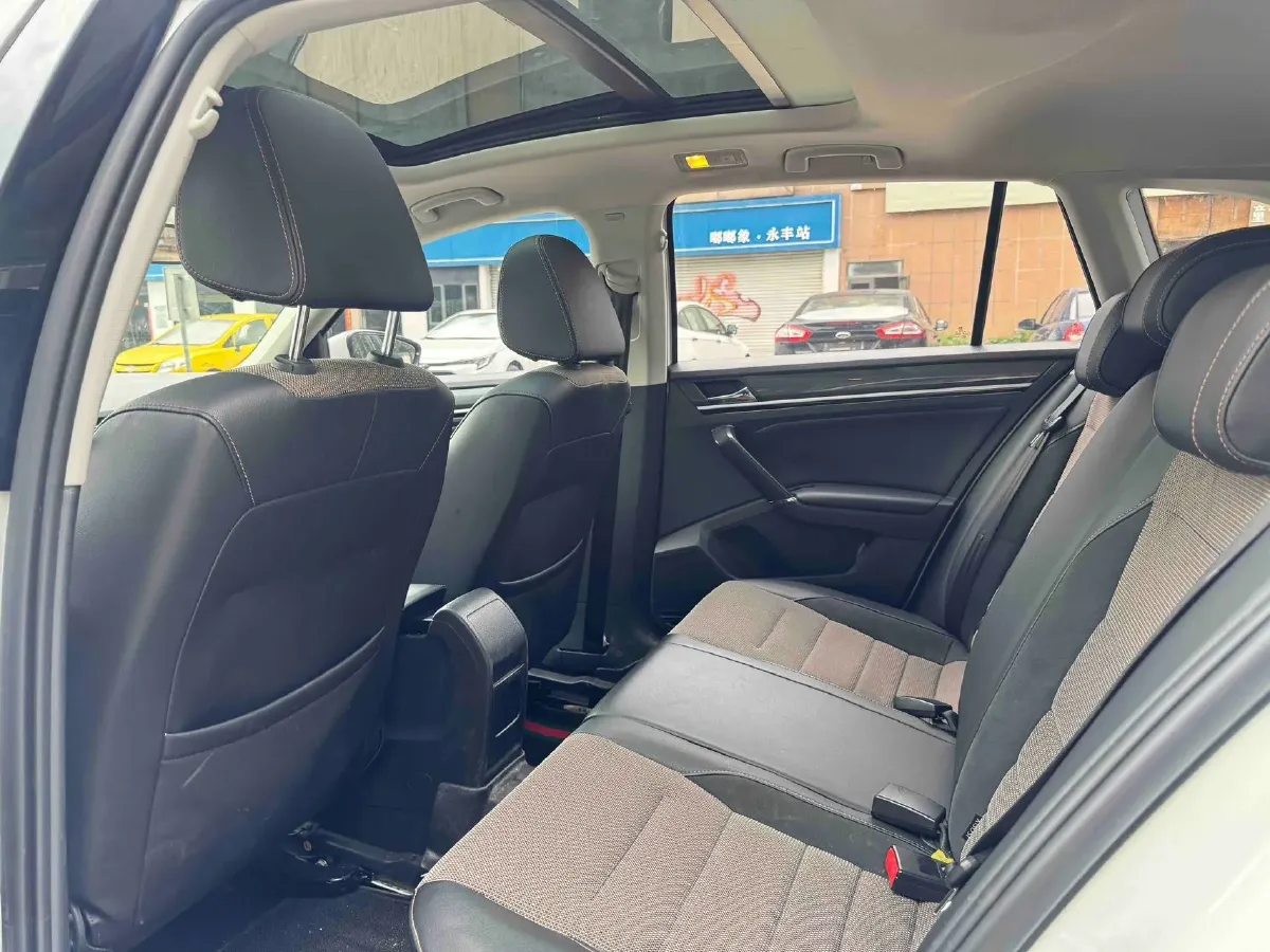 2018 Traum SEEK 5 1.5T 156HP L4 6AT,autocango,china used car exporter,china ev exporter,chinese used car exporter,chinese used ev exporter