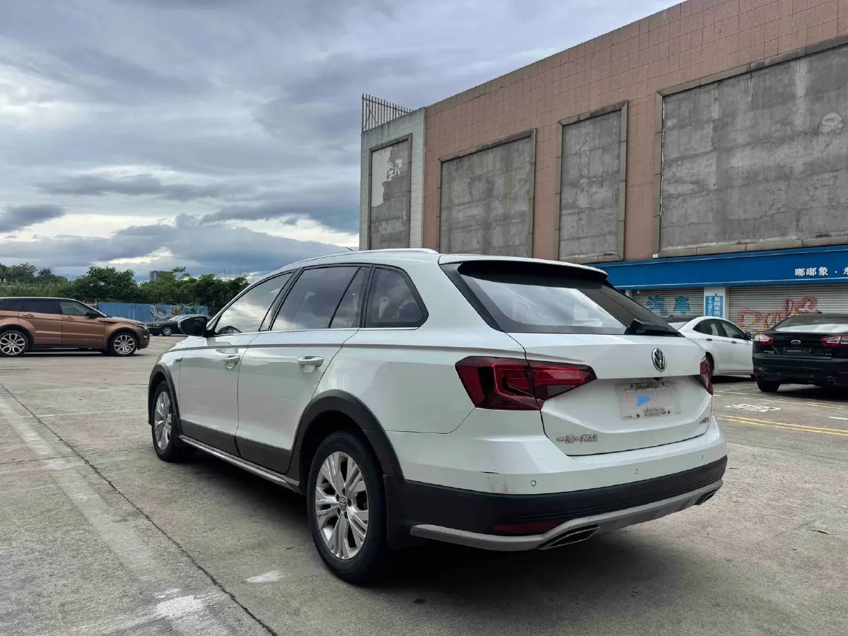 2018 Traum SEEK 5 1.5T 156HP L4 6AT,autocango,china used car exporter,china ev exporter,chinese used car exporter,chinese used ev exporter