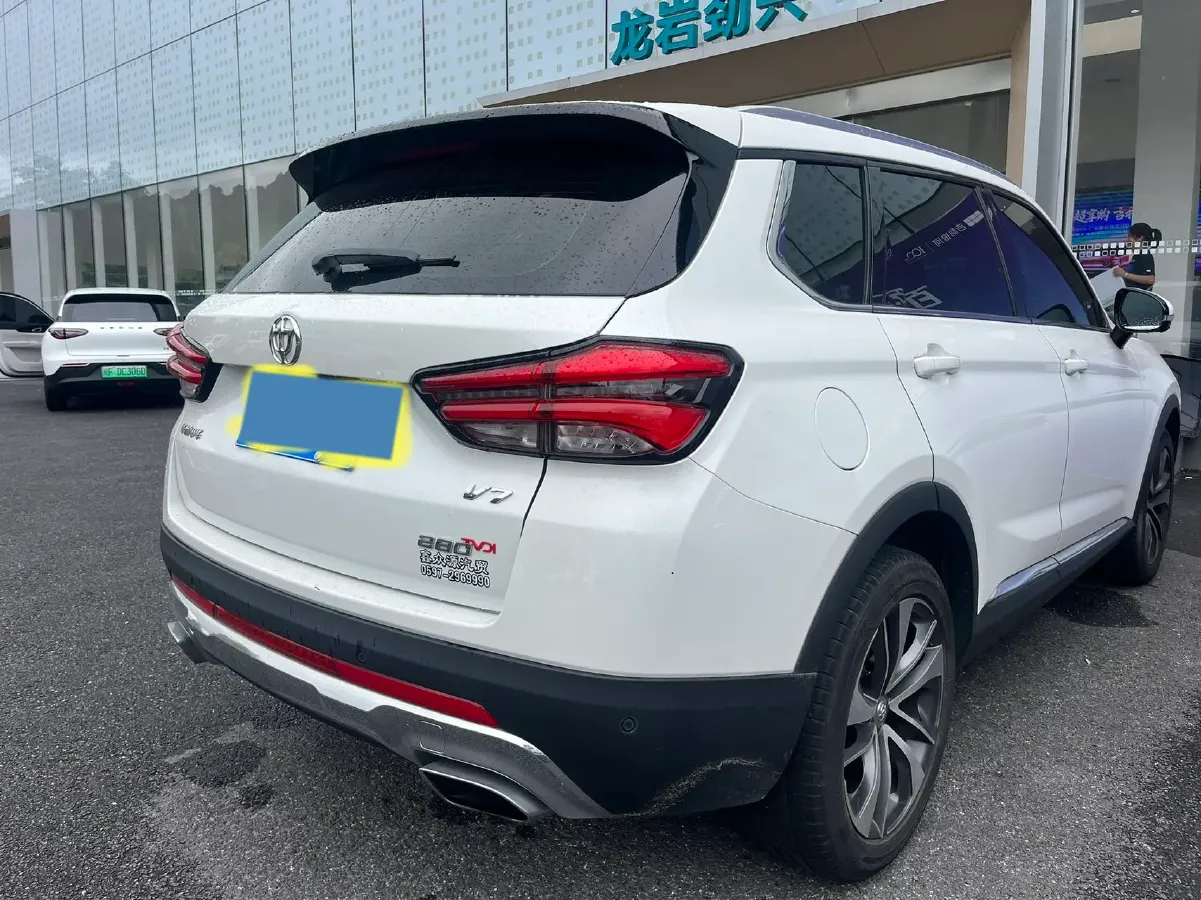 2018 Brilliance Auto V7 1.6T 204HP L4 6MT,autocango,china used car exporter,china ev exporter,chinese used car exporter,chinese used ev exporter