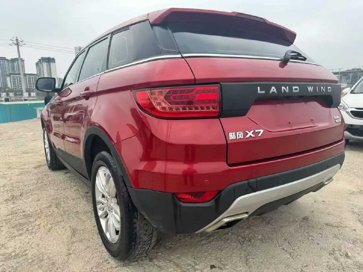 2016 Landwind X7 2.0T 190HP L4 8AT,autocango,china used car exporter,china ev exporter,chinese used car exporter,chinese used ev exporter