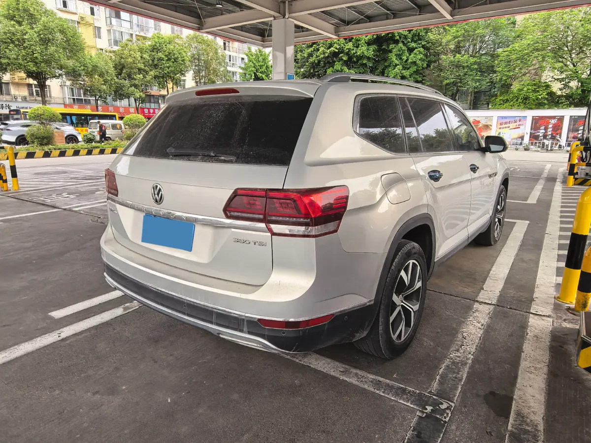 2017 Volkswagen Teramont 2.0T 220HP L4 7DCT,autocango,china used car exporter,china ev exporter,chinese used car exporter,chinese used ev exporter