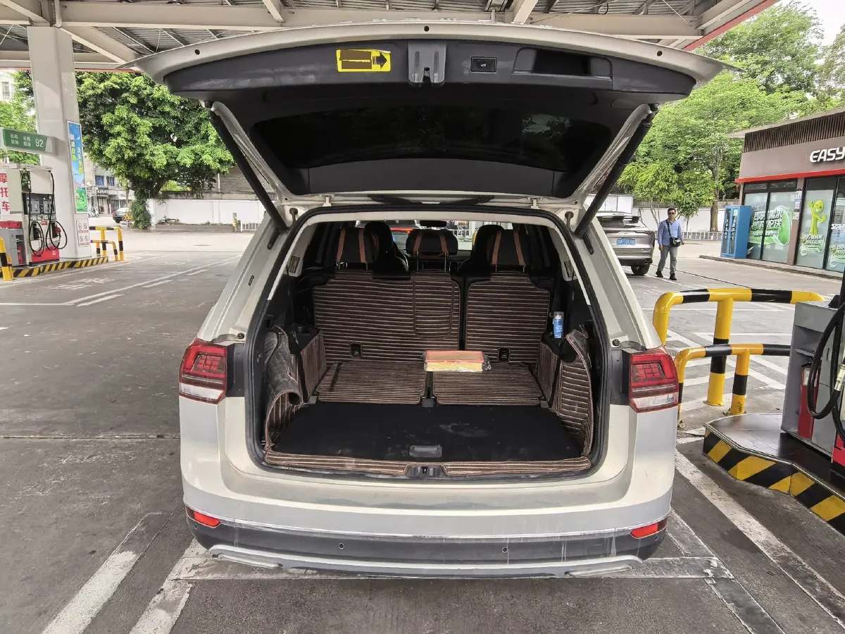 2017 Volkswagen Teramont 2.0T 220HP L4 7DCT,autocango,china used car exporter,china ev exporter,chinese used car exporter,chinese used ev exporter