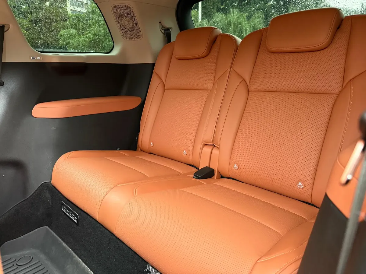 2024 Leapmotor C16 BEV 67.7KWH,autocango,china used car exporter,china ev exporter,chinese used car exporter,chinese used ev exporter