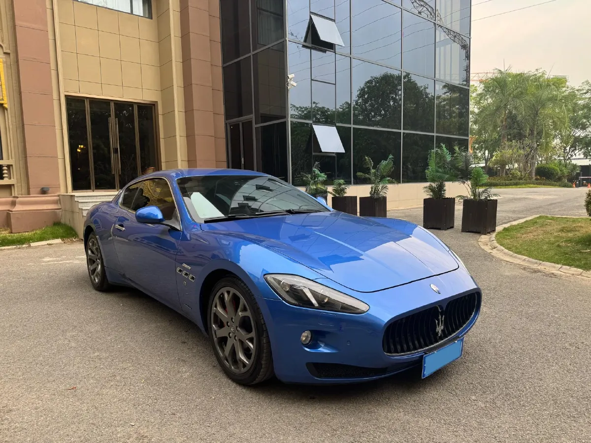 2007 Maserati GranTurismo 4.2L 405HP V8 6AT,autocango,china used car exporter,china ev exporter,chinese used car exporter,chinese used ev exporter