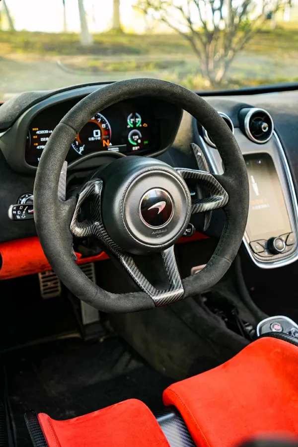 2019 McLaren 600LT 3.8T 600HP V8 7DCT,autocango,china used car exporter,china ev exporter,chinese used car exporter,chinese used ev exporter