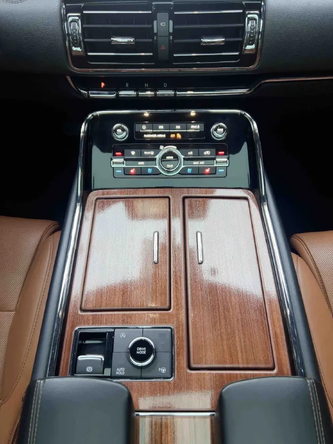 2019 Lincoln Navigator 3.5T 388HP V6 10AT,autocango,china used car exporter,china ev exporter,chinese used car exporter,chinese used ev exporter