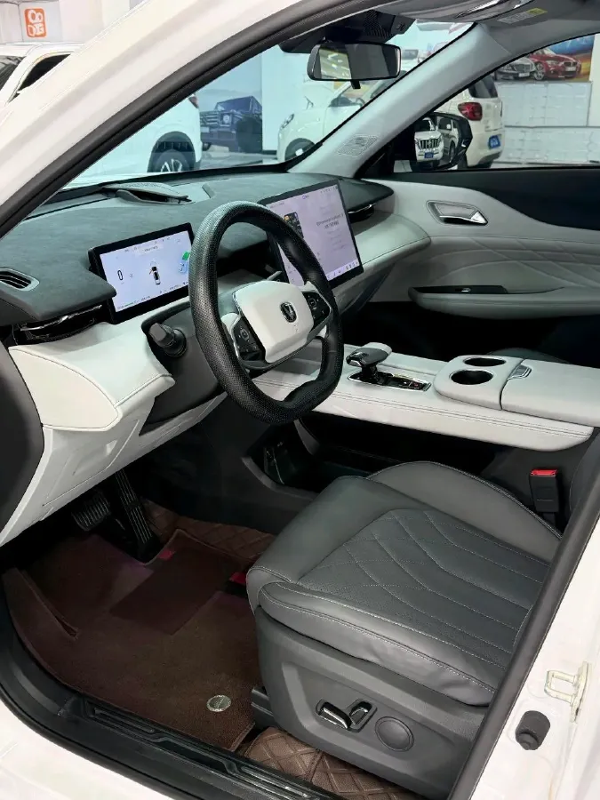 2024 ChangAn UNI-Z 1.5L 98HP L4 E-CVT PHEV 18.4KWH,autocango,china used car exporter,china ev exporter,chinese used car exporter,chinese used ev exporter