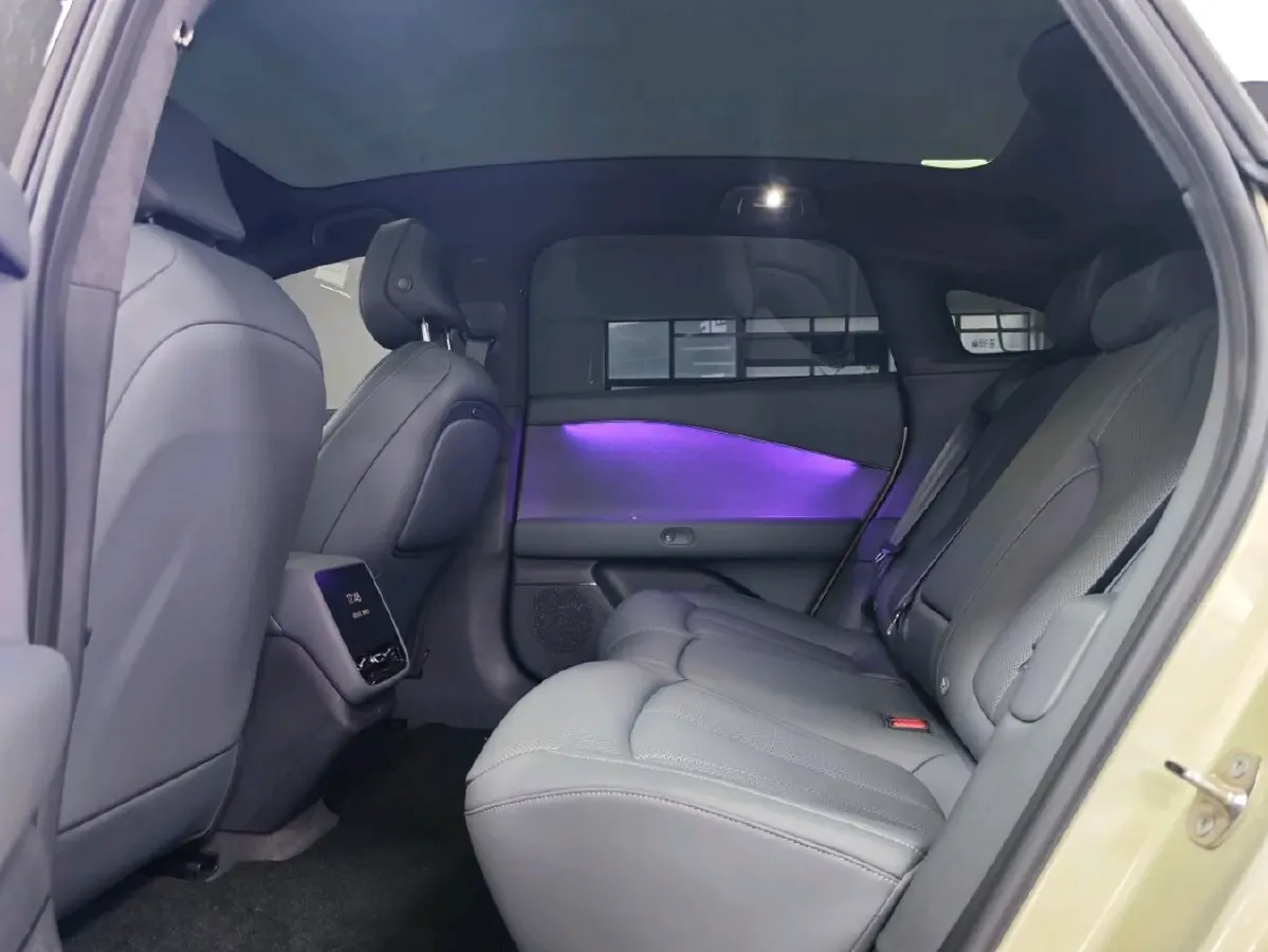 2024 Xpeng P7+ BEV 76.3KWH,autocango,china used car exporter,china ev exporter,chinese used car exporter,chinese used ev exporter
