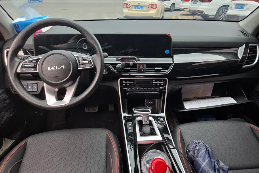 2026 Kia Seltos 1.5L 115HP L4 CVT,autocango,china used car exporter,china ev exporter,chinese used car exporter,chinese used ev exporter