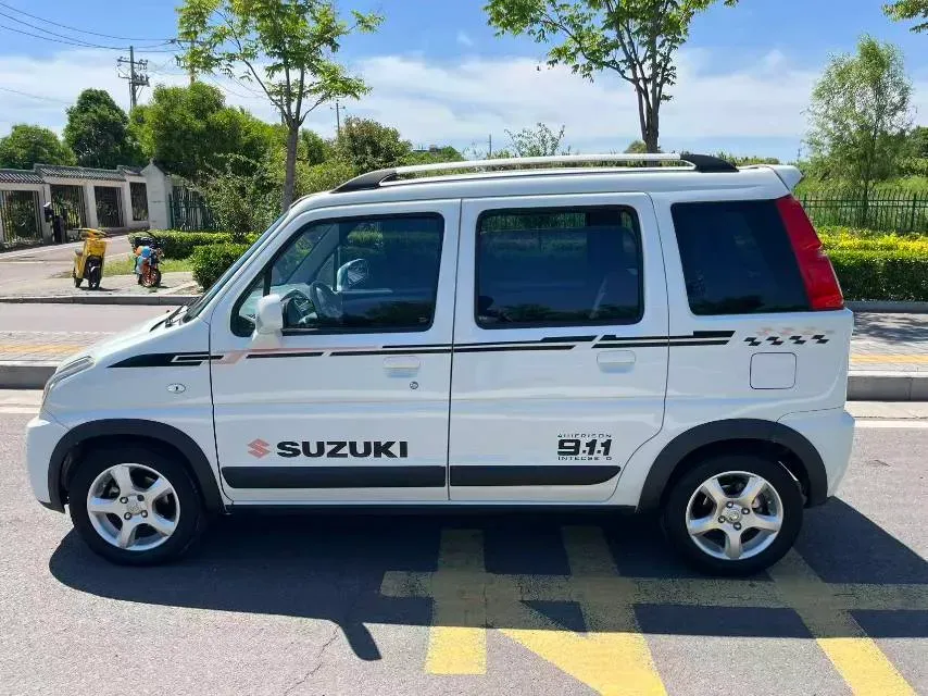 2023 BAIC ChangHe Wagon R X5 1.4L 97HP L4 5MT,autocango,china used car exporter,china ev exporter,chinese used car exporter,chinese used ev exporter