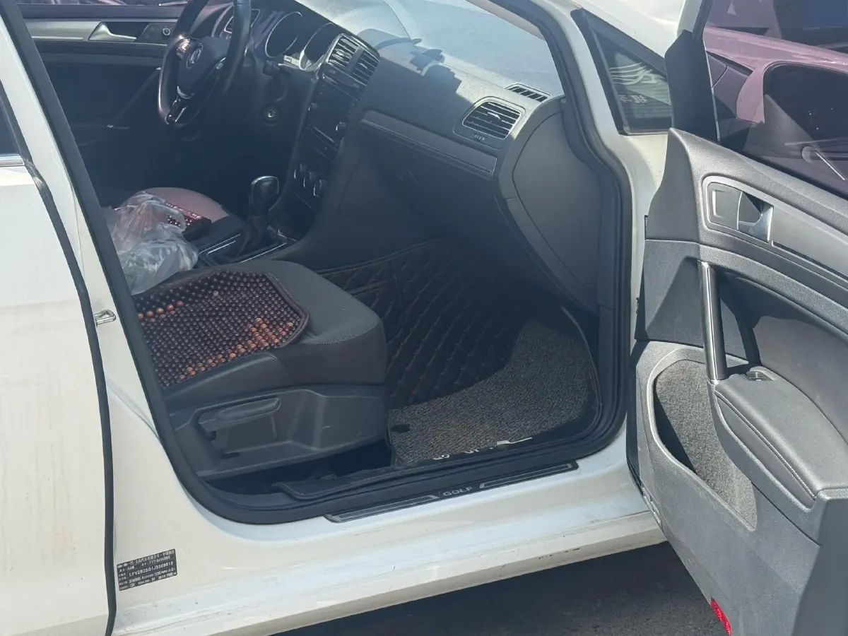 2018 Volkswagen Golf 1.6L 110HP L4 6AT,autocango,china used car exporter,china ev exporter,chinese used car exporter,chinese used ev exporter