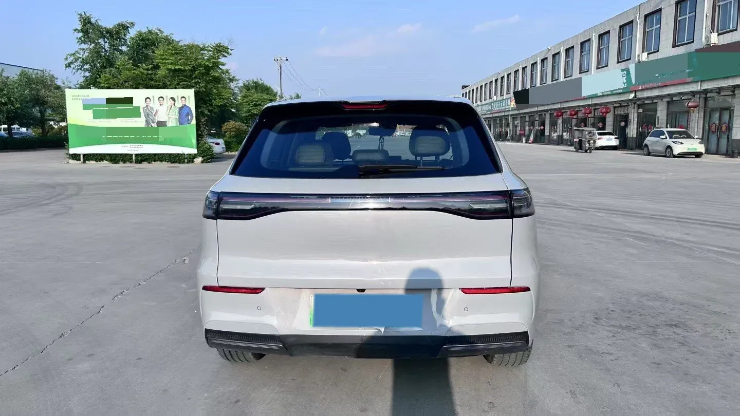 2024 Geely Emgrand L HiP 1.5T 181HP L4 3DHT PHEV 15.5KWH,autocango,china used car exporter,china ev exporter,chinese used car exporter,chinese used ev exporter