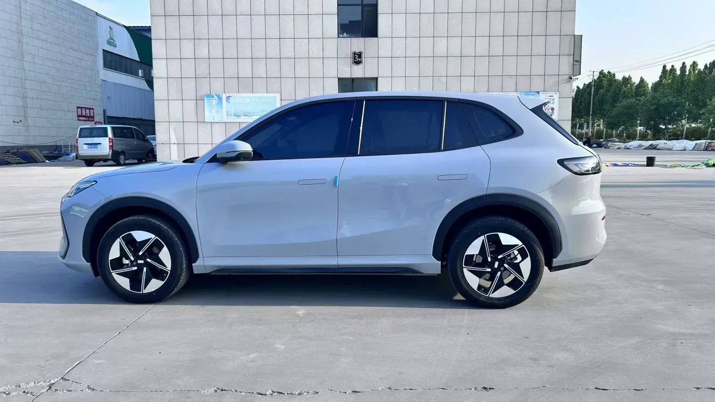 2024 Geely Emgrand L HiP 1.5T 181HP L4 3DHT PHEV 15.5KWH,autocango,china used car exporter,china ev exporter,chinese used car exporter,chinese used ev exporter