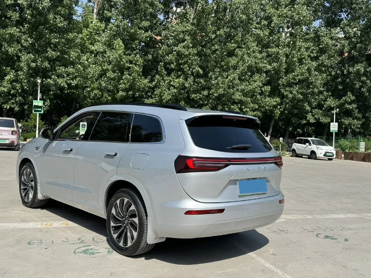 2024 AITO AITO M7 1.5T 152HP L4 REEV 40KWH,autocango,china used car exporter,china ev exporter,chinese used car exporter,chinese used ev exporter