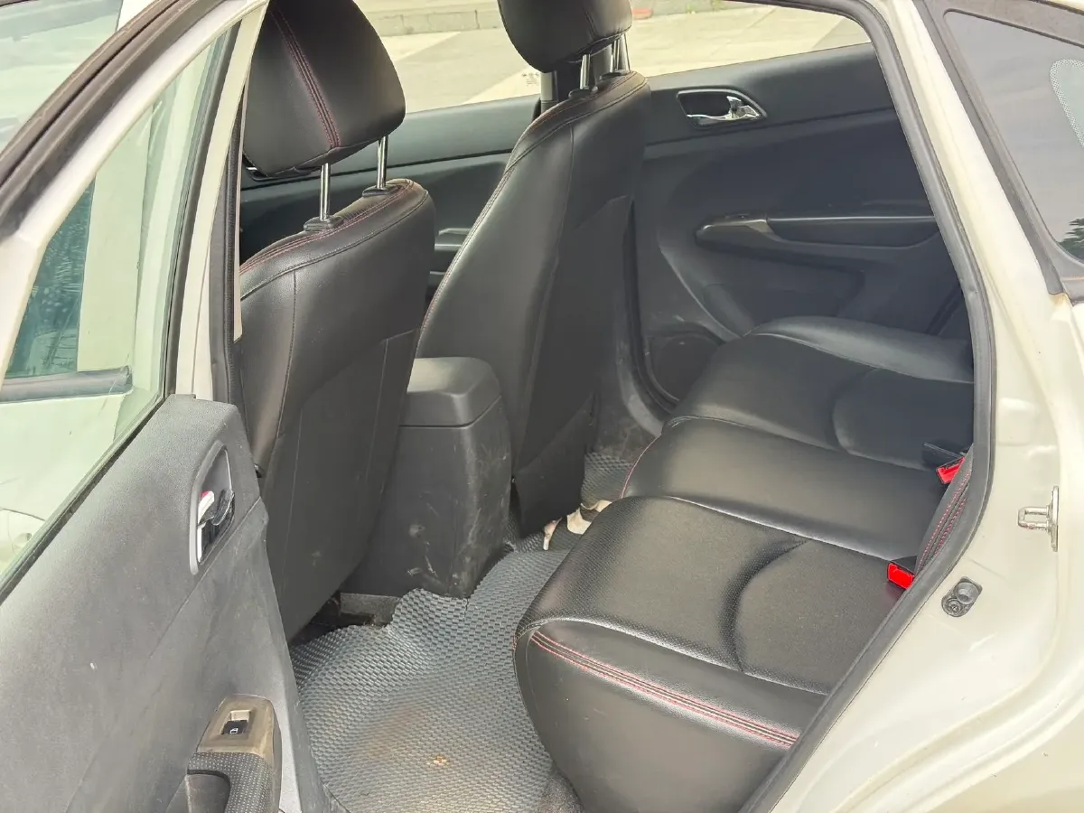 2017 HaiMa M3 1.5L 112HP L4 5MT,autocango,china used car exporter,china ev exporter,chinese used car exporter,chinese used ev exporter