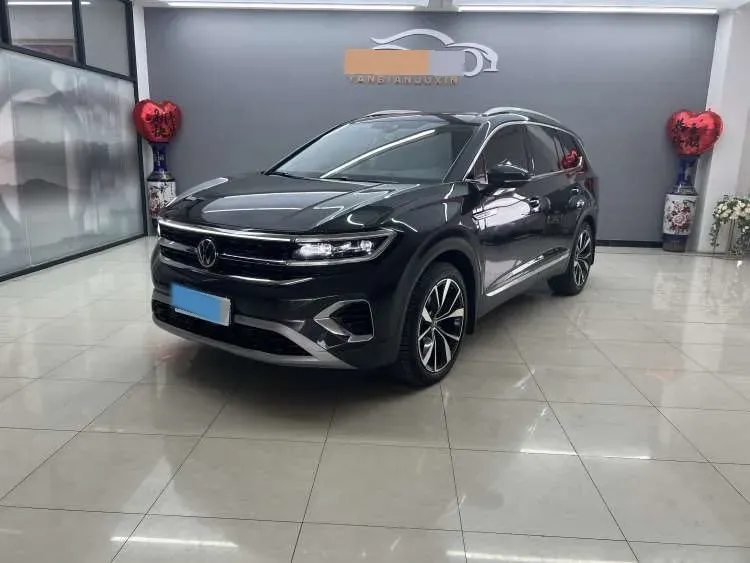2021 Volkswagen Talagon 2.5T 299HP V6 7DCT,autocango,china used car exporter,china ev exporter,chinese used car exporter,chinese used ev exporter