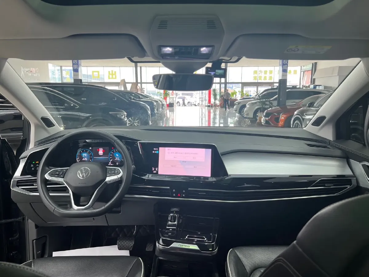 2021 Volkswagen Talagon 2.5T 299HP V6 7DCT,autocango,china used car exporter,china ev exporter,chinese used car exporter,chinese used ev exporter