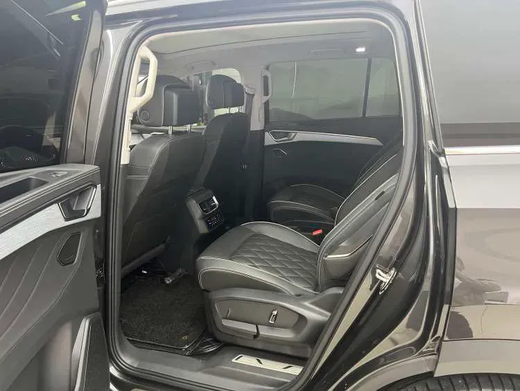 2021 Volkswagen Talagon 2.5T 299HP V6 7DCT,autocango,china used car exporter,china ev exporter,chinese used car exporter,chinese used ev exporter