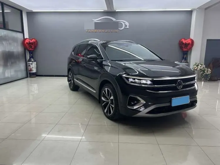 2021 Volkswagen Talagon 2.5T 299HP V6 7DCT,autocango,china used car exporter,china ev exporter,chinese used car exporter,chinese used ev exporter
