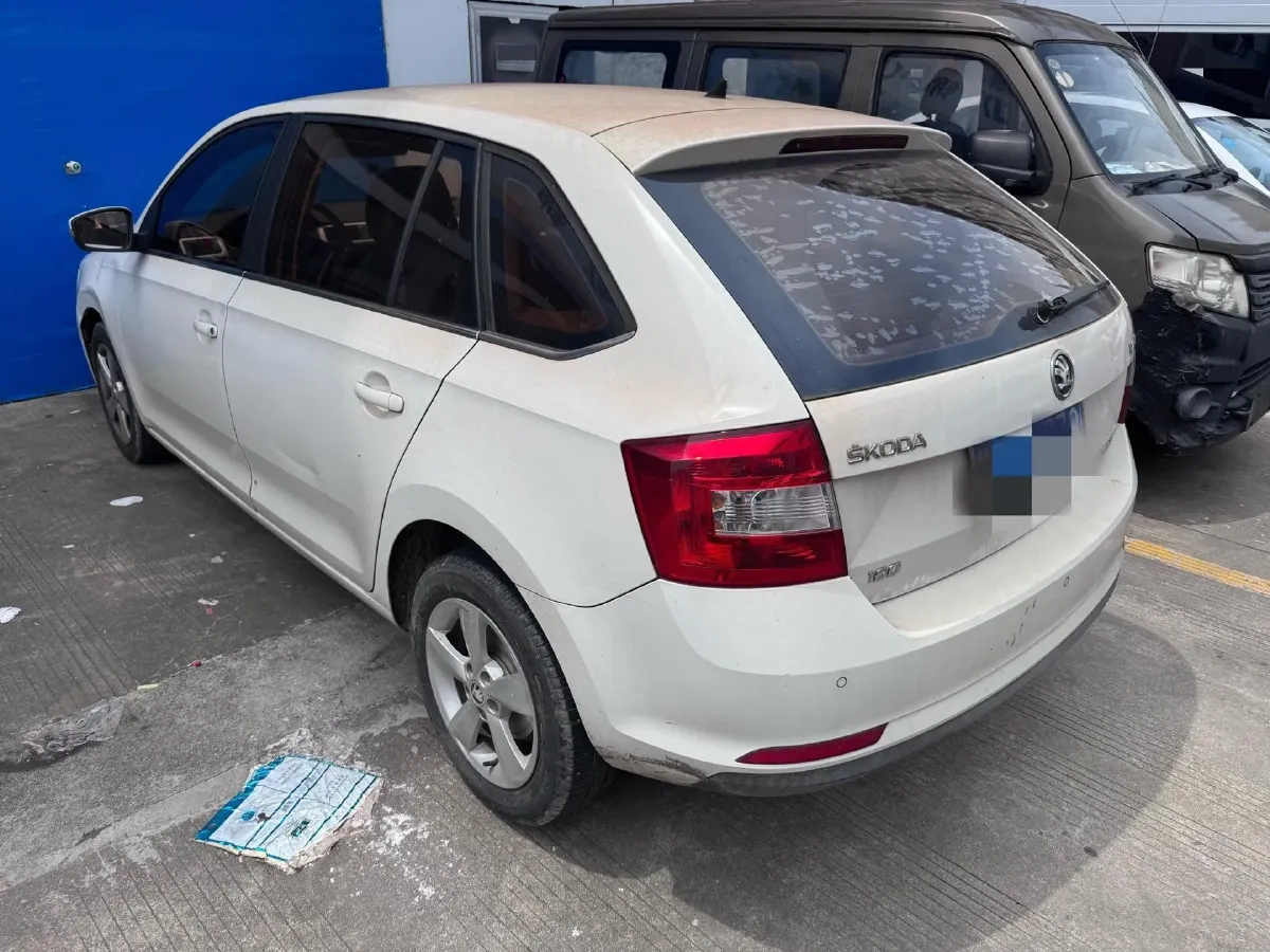 2018 Skoda Rapid Spaceback 1.6L 110HP L4 6AT,autocango,china used car exporter,china ev exporter,chinese used car exporter,chinese used ev exporter