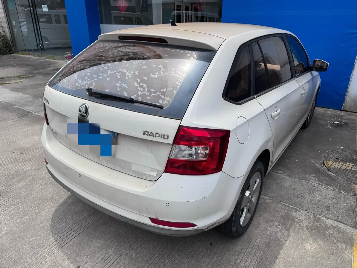 2018 Skoda Rapid Spaceback 1.6L 110HP L4 6AT,autocango,china used car exporter,china ev exporter,chinese used car exporter,chinese used ev exporter