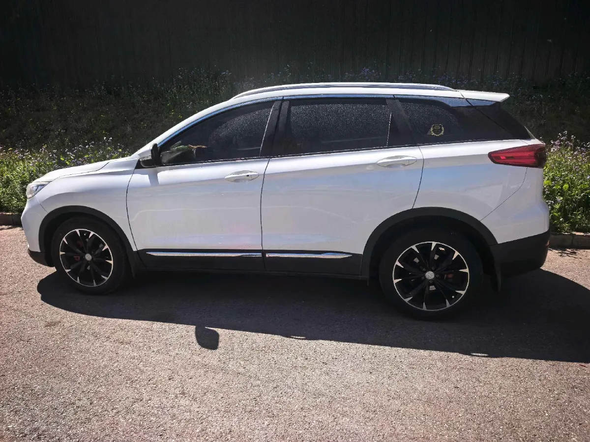 2018 FAW Senia R9 1.2T 143HP L4 7DCT,autocango,china used car exporter,china ev exporter,chinese used car exporter,chinese used ev exporter