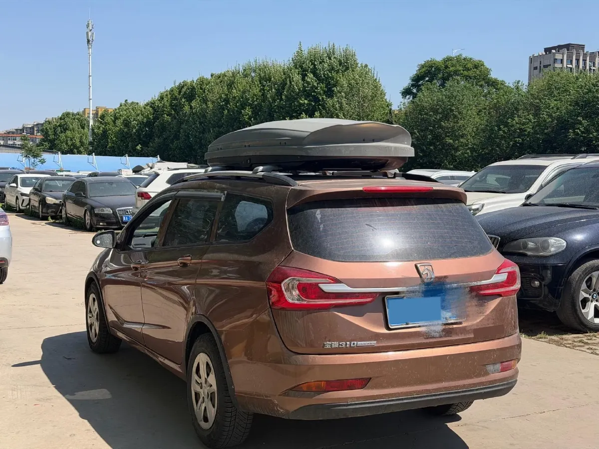 2017 BaoJun 310W 1.5L 112HP L4 6MT,autocango,china used car exporter,china ev exporter,chinese used car exporter,chinese used ev exporter