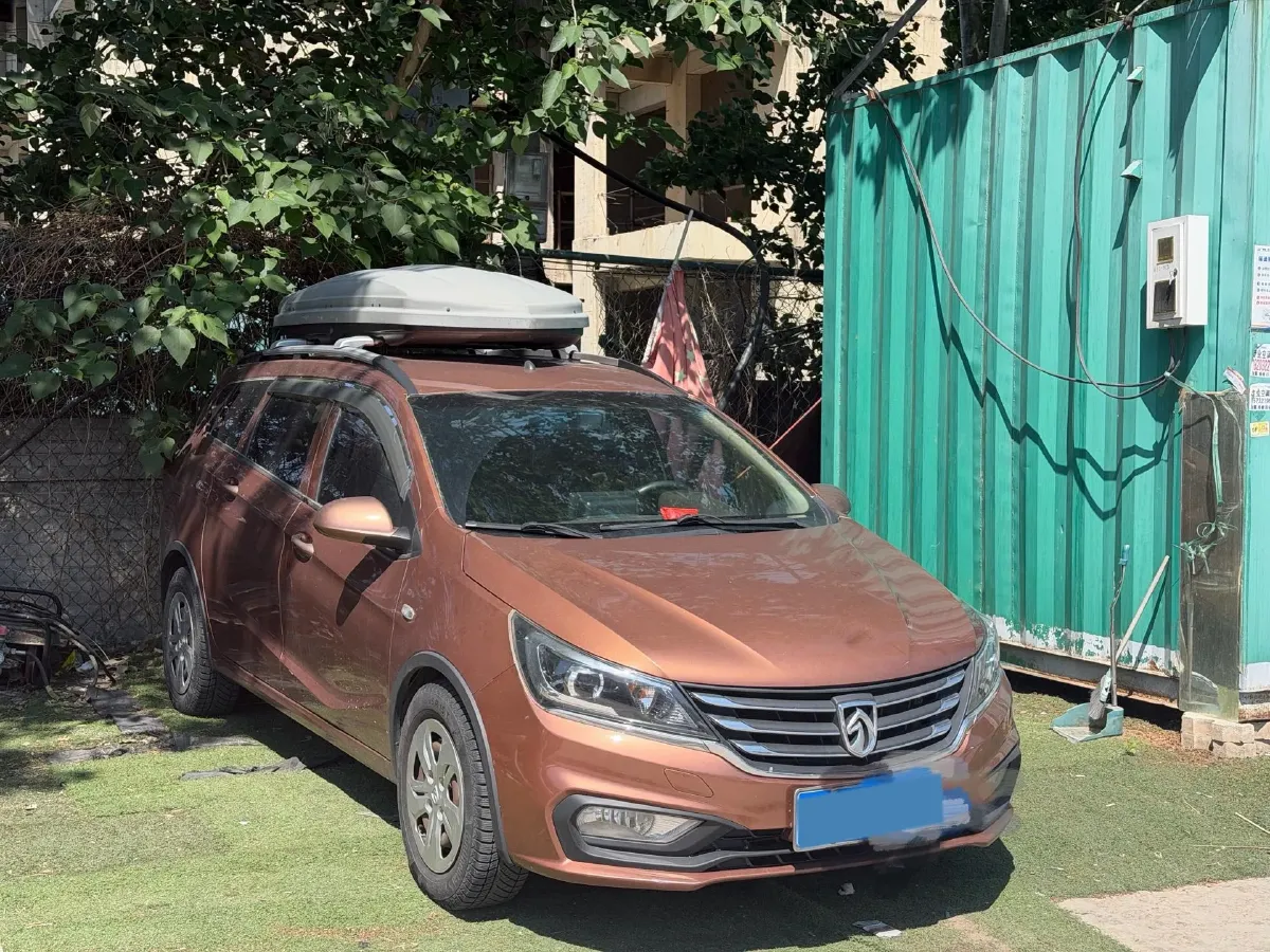 2017 BaoJun 310W 1.5L 112HP L4 6MT,autocango,china used car exporter,china ev exporter,chinese used car exporter,chinese used ev exporter
