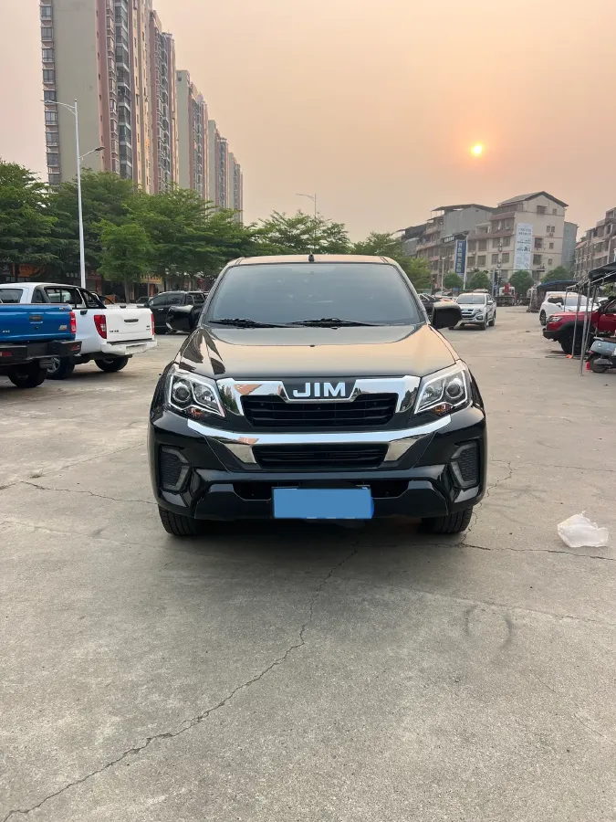 2023 Isuzu RE-MAX Jim 2.5T 143HP L4 6MT,autocango,china used car exporter,china ev exporter,chinese used car exporter,chinese used ev exporter