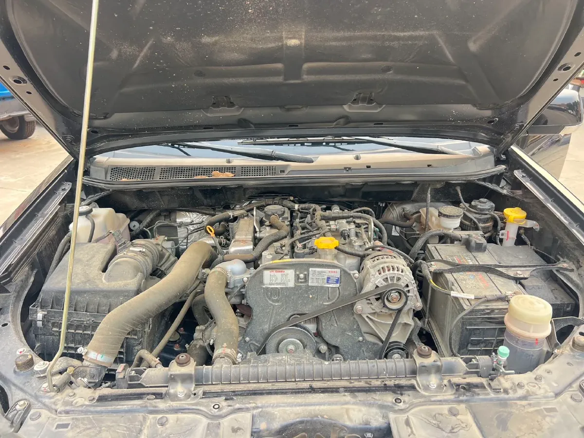 2023 Isuzu RE-MAX Jim 2.5T 143HP L4 6MT,autocango,china used car exporter,china ev exporter,chinese used car exporter,chinese used ev exporter