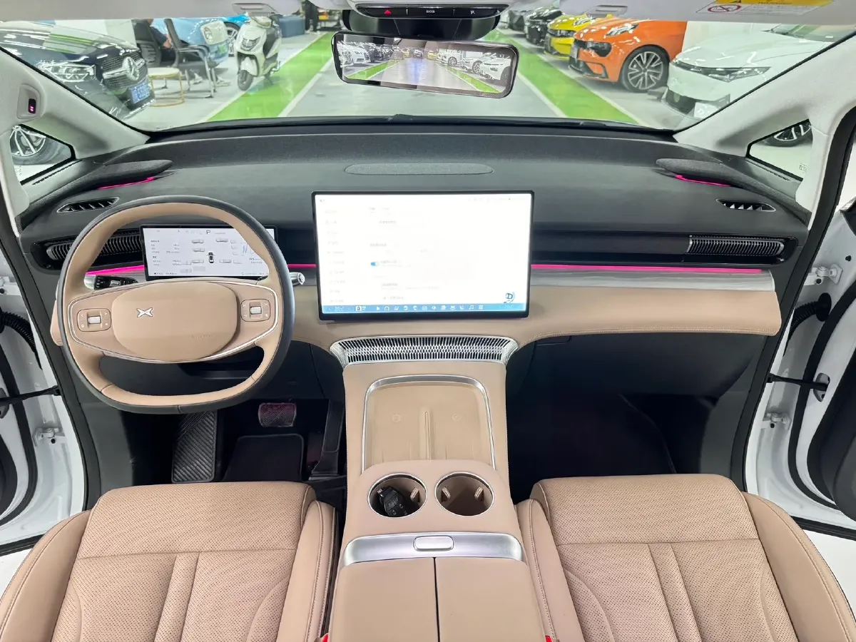 2024 Xpeng X9 BEV 101.5KWH,autocango,china used car exporter,china ev exporter,chinese used car exporter,chinese used ev exporter
