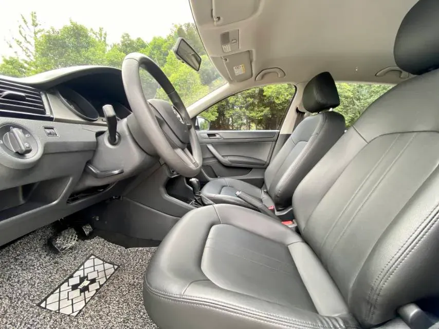 2019 Skoda Rapid Spaceback 1.5L 110HP L4 6AT,autocango,china used car exporter,china ev exporter,chinese used car exporter,chinese used ev exporter