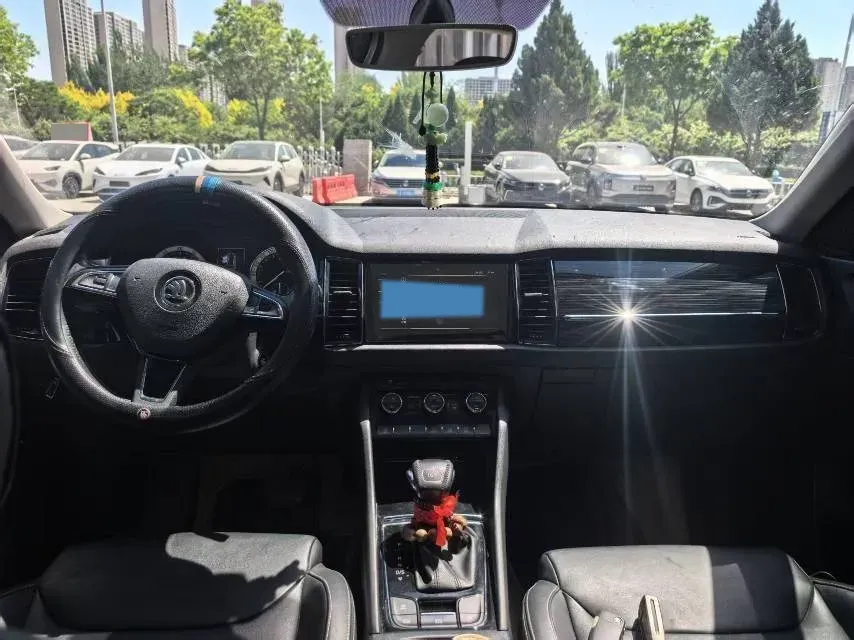2018 Skoda Kodiak 2.0T 186HP L4 7DCT,autocango,china used car exporter,china ev exporter,chinese used car exporter,chinese used ev exporter