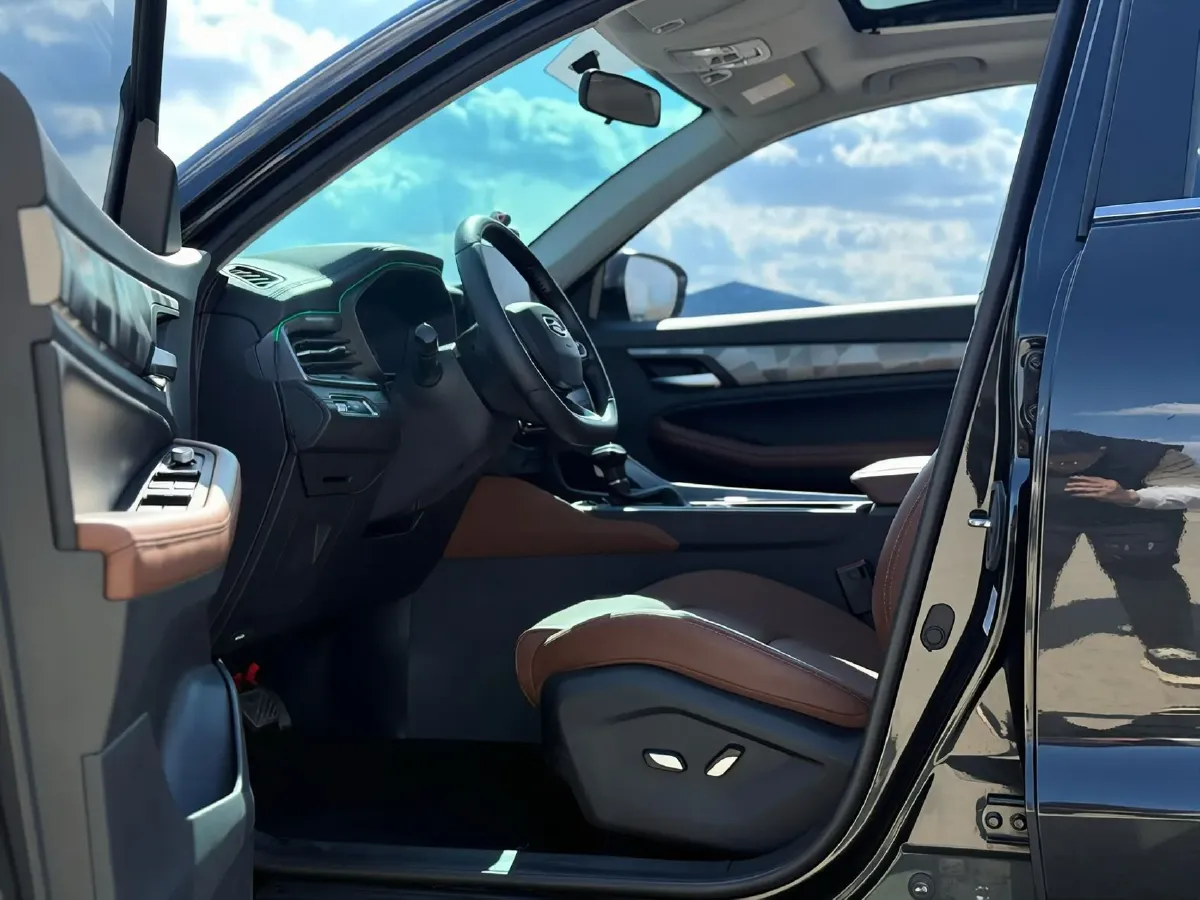 2021 Geely Vision X6 1.4T 141HP L4 6AT,autocango,china used car exporter,china ev exporter,chinese used car exporter,chinese used ev exporter