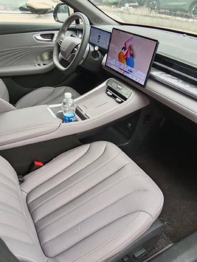 2025 Roewe M7 DMH 1.5L 112HP L4 1DHT PHEV,autocango,china used car exporter,china ev exporter,chinese used car exporter,chinese used ev exporter