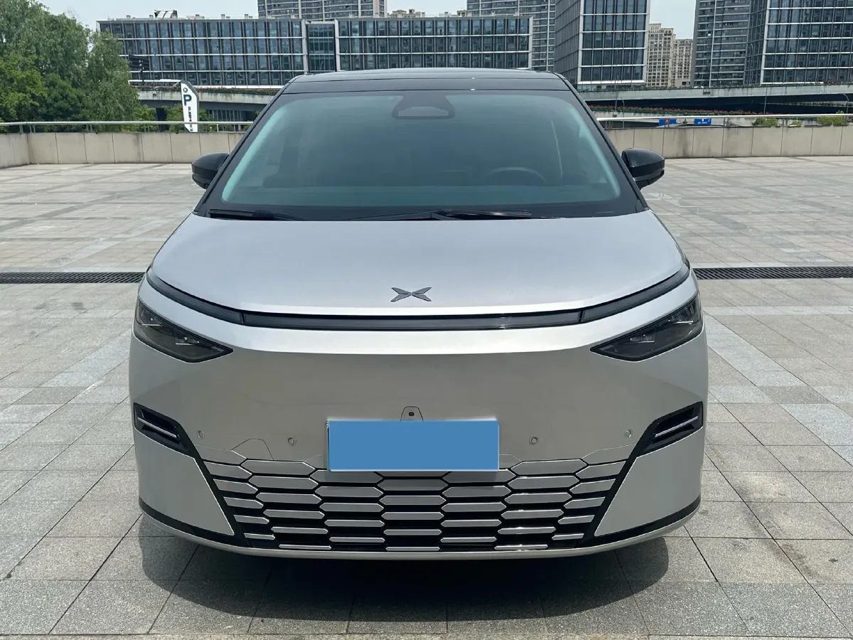 2025 Xpeng X9 BEV,autocango,china used car exporter,china ev exporter,chinese used car exporter,chinese used ev exporter