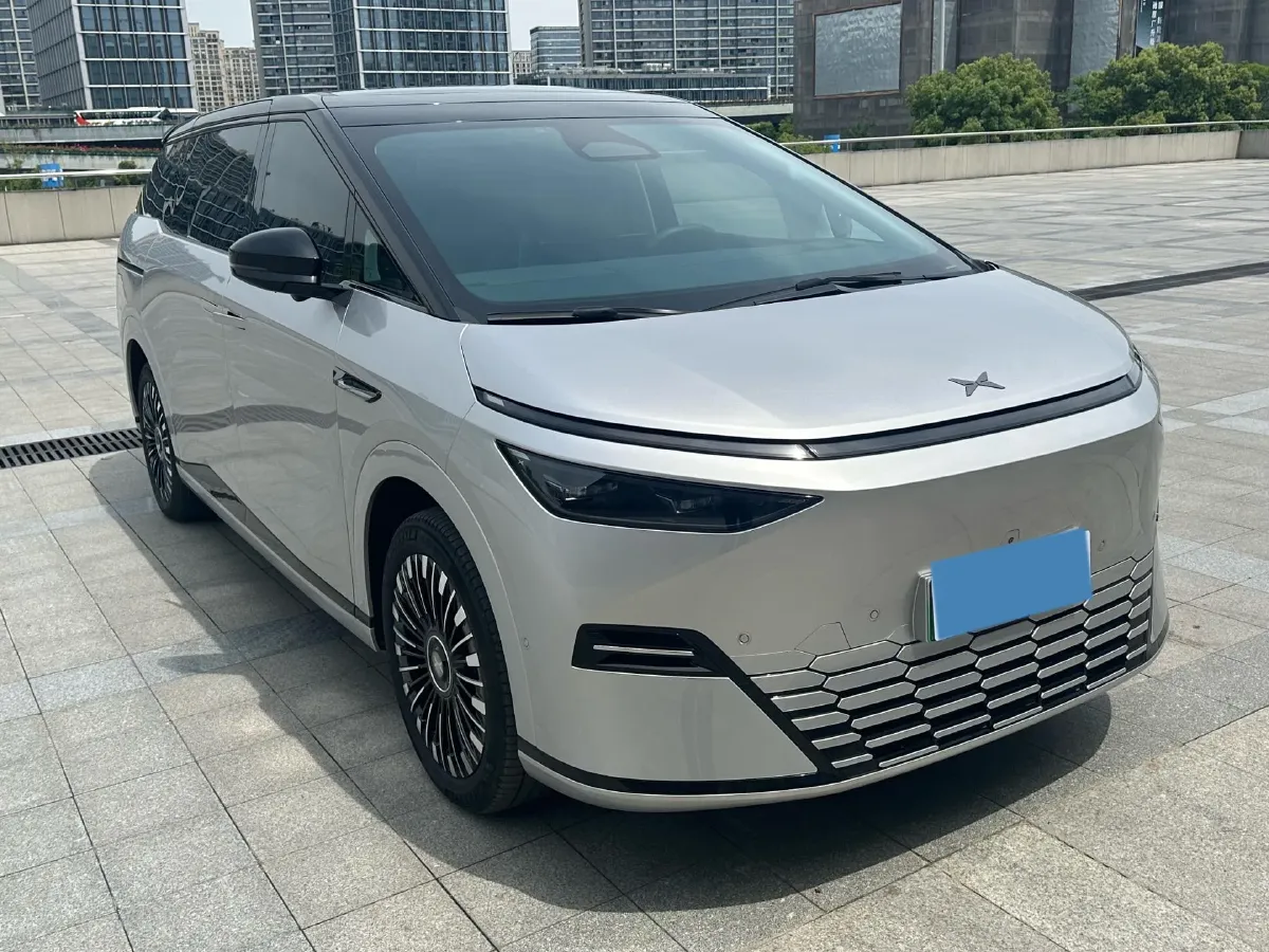 2025 Xpeng X9 BEV,autocango,china used car exporter,china ev exporter,chinese used car exporter,chinese used ev exporter