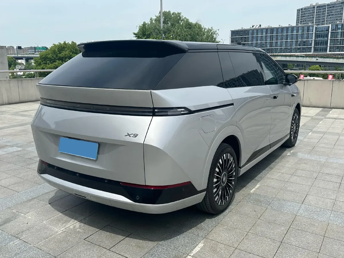 2025 Xpeng X9 BEV,autocango,china used car exporter,china ev exporter,chinese used car exporter,chinese used ev exporter