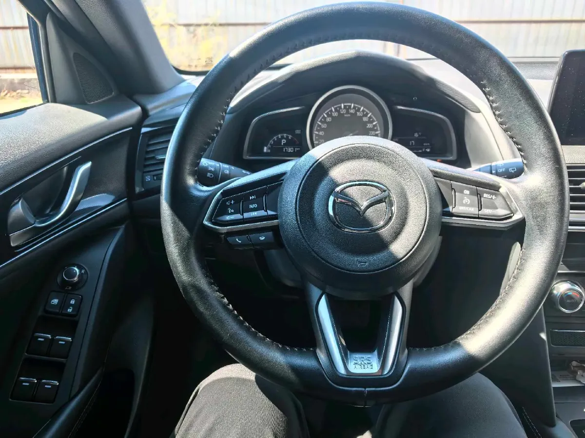 2021 Mazda CX-4 2.0L 158HP L4 6AT,autocango,china used car exporter,china ev exporter,chinese used car exporter,chinese used ev exporter