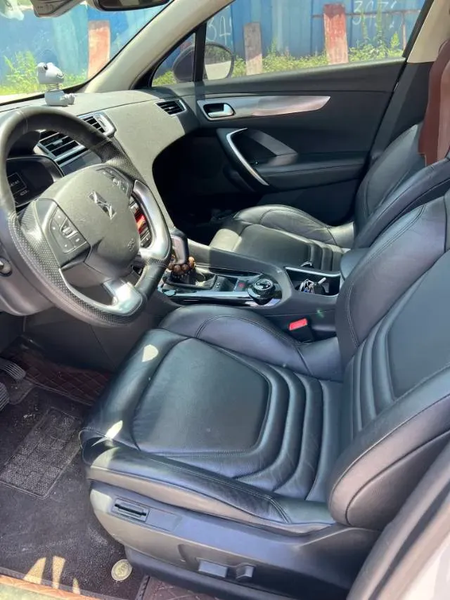 2018 DS 6 1.6T 167HP L4 6AT,autocango,china used car exporter,china ev exporter,chinese used car exporter,chinese used ev exporter