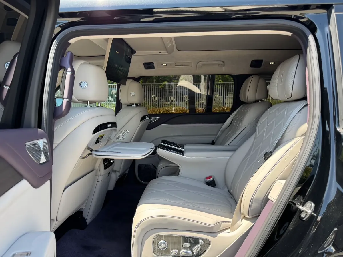 2025 YangWang U8 L REEV 272HP REEV,autocango,china used car exporter,china ev exporter,chinese used car exporter,chinese used ev exporter