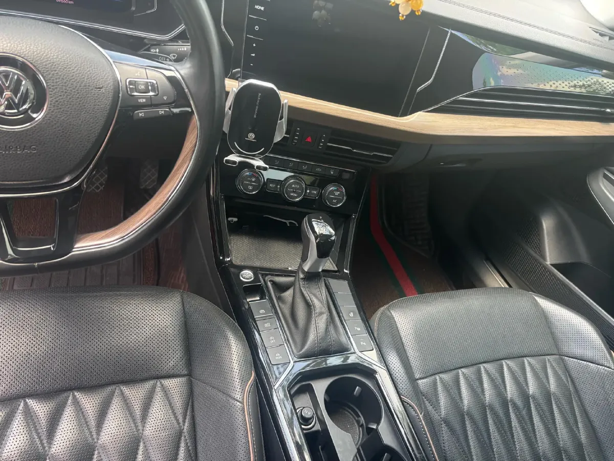 2019 Buick EnvisionPlus 2.0T 260HP L4 9AT,autocango,china used car exporter,china ev exporter,chinese used car exporter,chinese used ev exporter