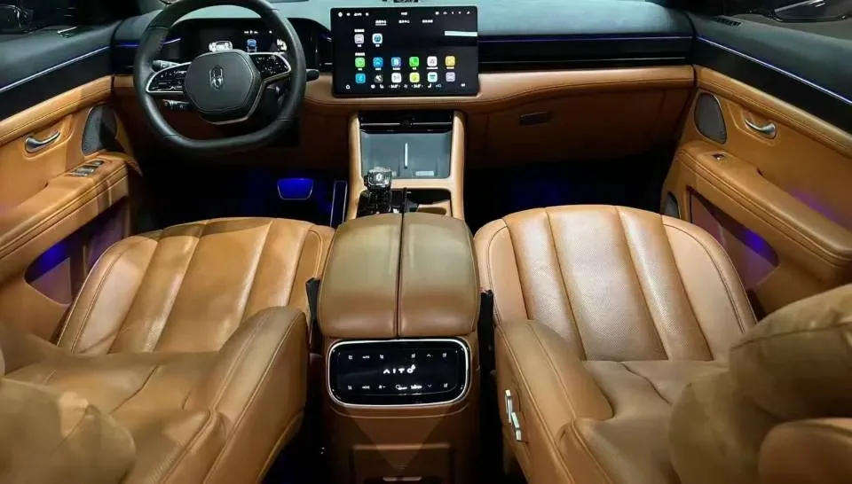 2024 AITO AITO M7 1.5T 152HP L4 REEV 42KWH,autocango,china used car exporter,china ev exporter,chinese used car exporter,chinese used ev exporter