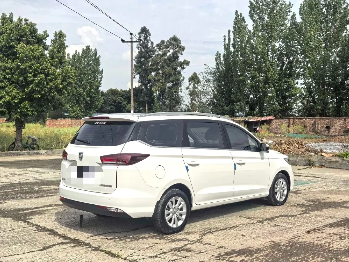 2019 BaoJun 360 1.5L 105HP L4 CVT,autocango,china used car exporter,china ev exporter,chinese used car exporter,chinese used ev exporter