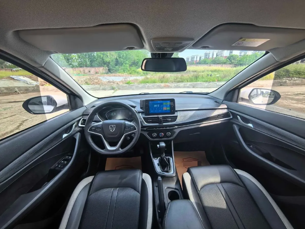 2019 BaoJun 360 1.5L 105HP L4 CVT,autocango,china used car exporter,china ev exporter,chinese used car exporter,chinese used ev exporter