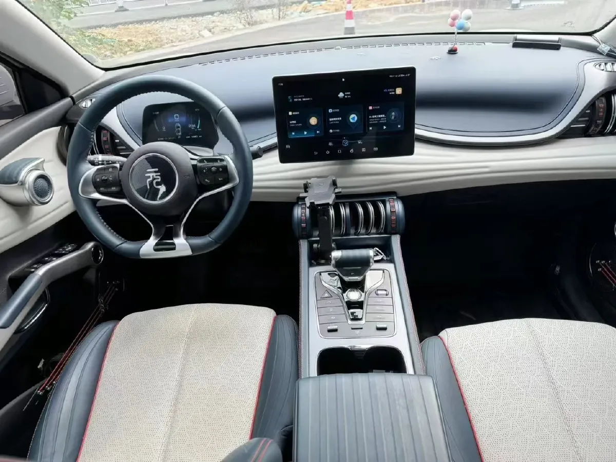2022 Hycan Z03 BEV 64.23KWH,autocango,china used car exporter,china ev exporter,chinese used car exporter,chinese used ev exporter