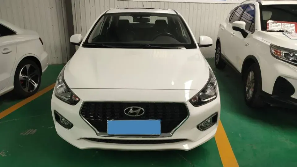 2017 Hyundai Reina 1.4L 95HP L4 4AT,autocango,china used car exporter,china ev exporter,chinese used car exporter,chinese used ev exporter